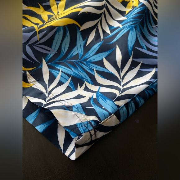 INC INTERNATIONAL CONCEPTS Navy Floral Swim Trunks Mens sz XXL (NWT) - Picture 5 of 8